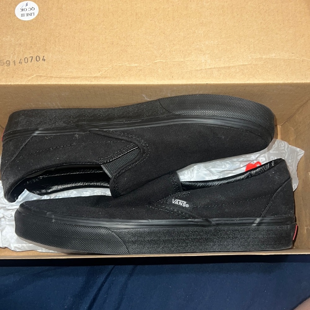 Men’s Classic Slip Ons w: Box